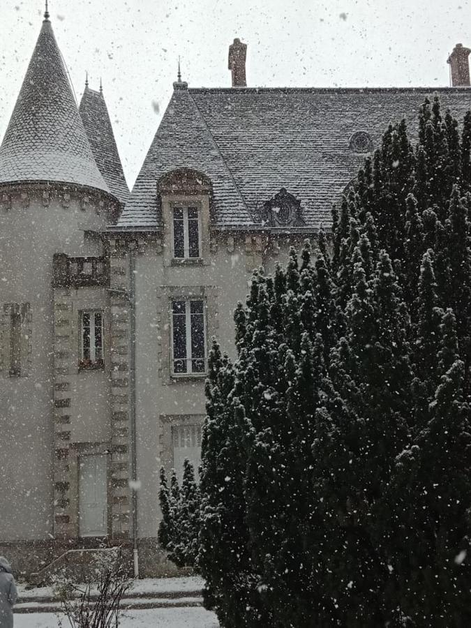 Saint-Léonard-de-NoblatChateau Maleplane住宿加早餐旅馆 外观 照片