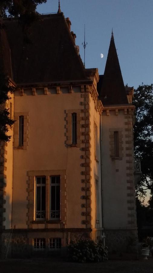 Saint-Léonard-de-NoblatChateau Maleplane住宿加早餐旅馆 外观 照片