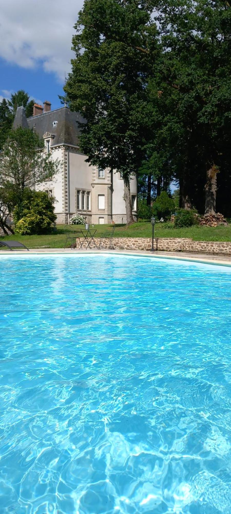 Saint-Léonard-de-NoblatChateau Maleplane住宿加早餐旅馆 外观 照片