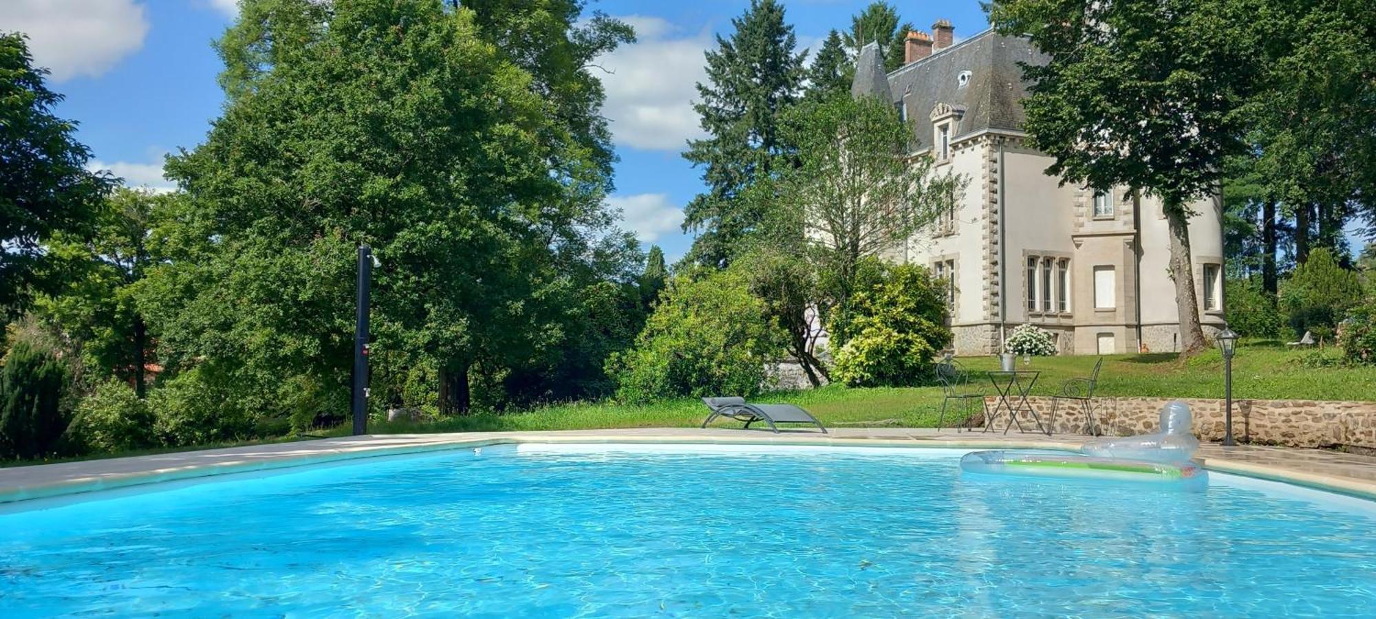 Saint-Léonard-de-NoblatChateau Maleplane住宿加早餐旅馆 外观 照片