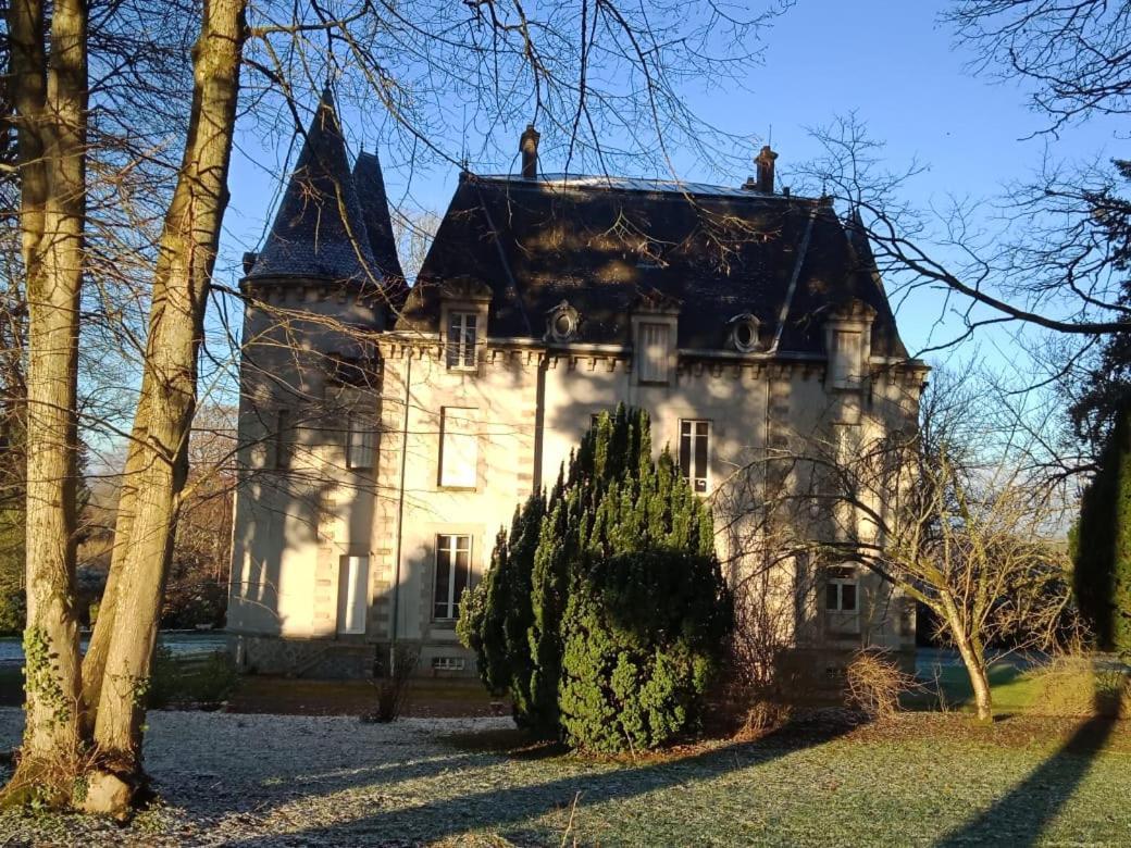 Saint-Léonard-de-NoblatChateau Maleplane住宿加早餐旅馆 外观 照片